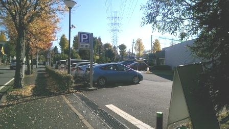 あざみ野ガーデンズユニディ駐車場 東急ライフィア